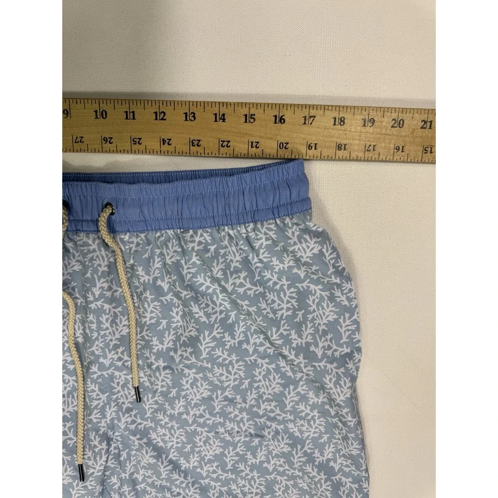 Fair Harbor Swim Trunks Mens 2XL Blue White Floral Performance Lined Shorts 7”